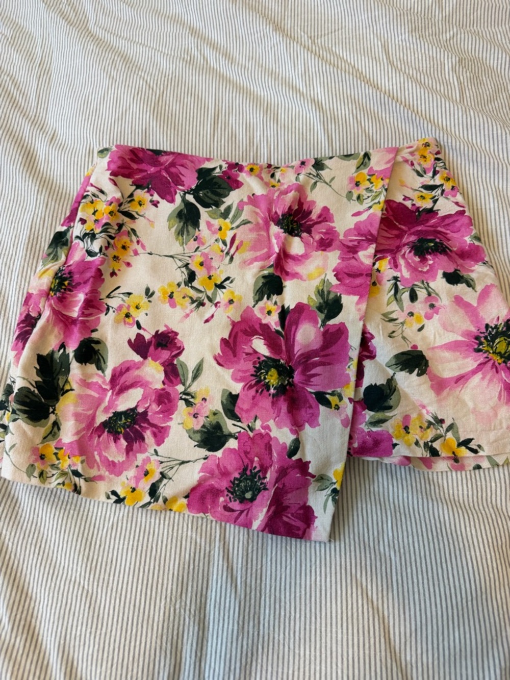 Abercrombie Floral Pink Wrap Skort